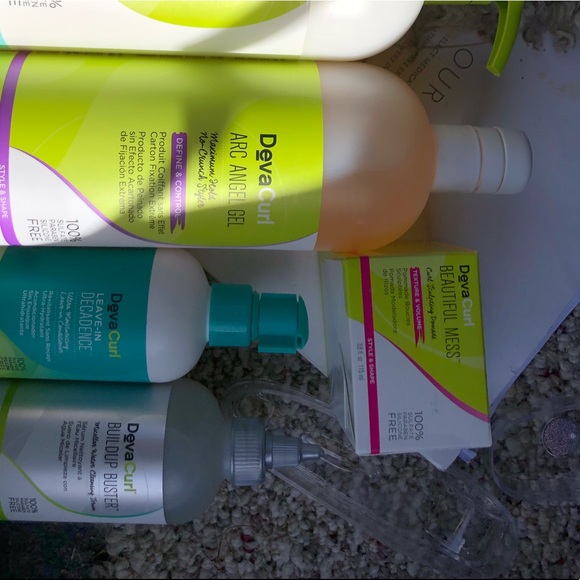 DEVACURL: UNUSED AND UNOPENED. Retail $200+!!